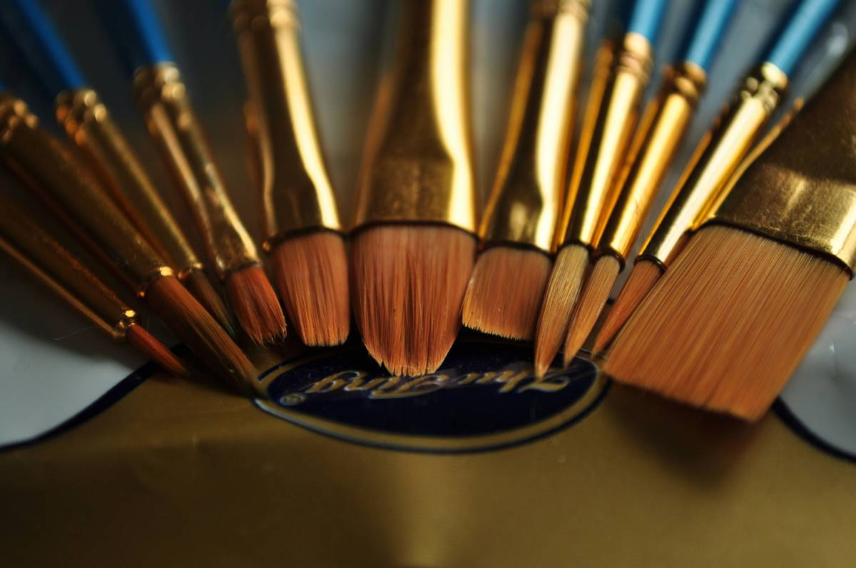 The Ultimate Guide to Wedding Makeup Brushes: Your Bridal Beauty Arsenal