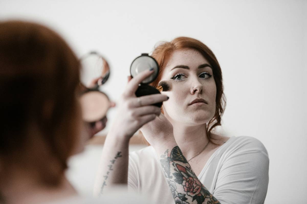 Comparison chart highlighting differences between photo vs. video makeup techniques
