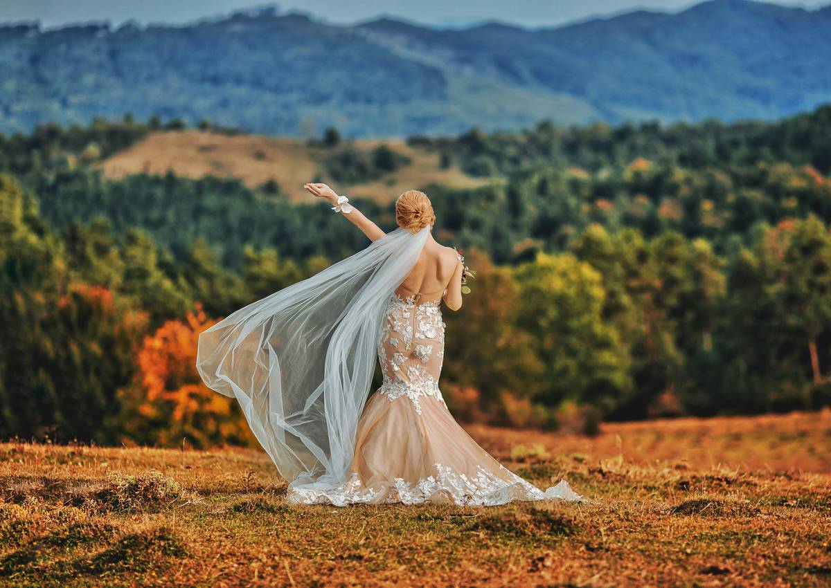 Fall in Love with Autumn Occasion Makeup: The Ultimate Bridal Beauty Guide