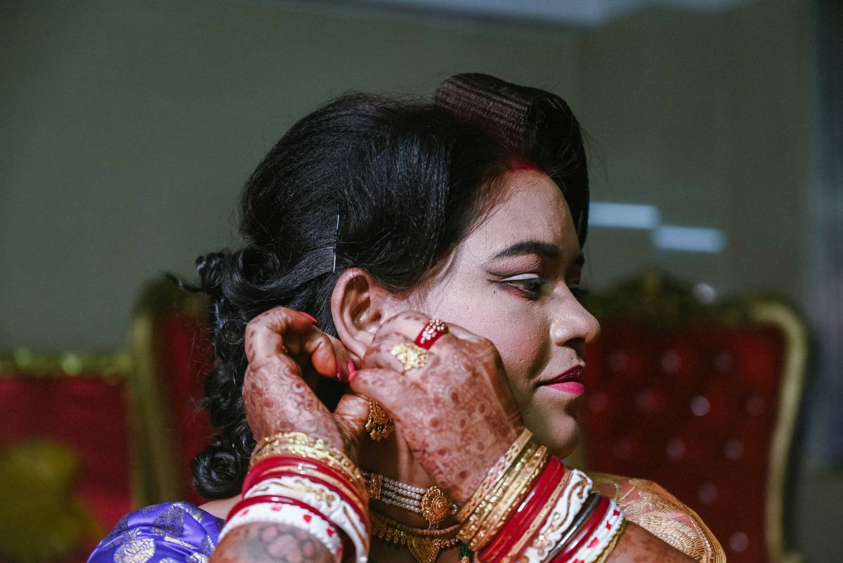 Kiss-Proof Bridal Lipstick: The Ultimate Guide to Long-Lasting Wedding Day Smiles