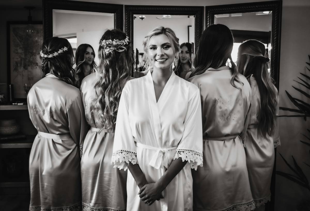 Wedding Makeup Timeline: The Ultimate Guide to Bridal Beauty Bliss