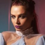 Reunion Makeup That Turns Heads (Without Melting by Cocktail Hour)